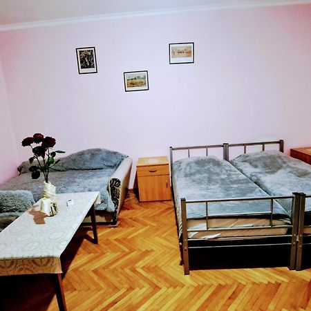 Beautiful Apartment In Old Tbilisi Eksteriør billede